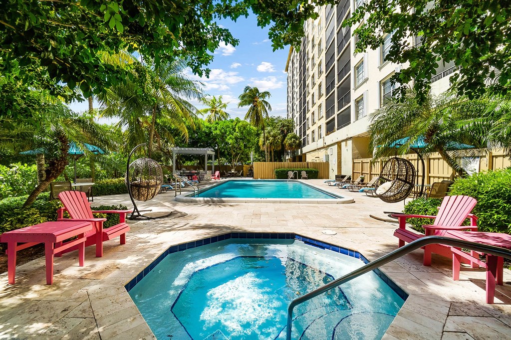 Wilton Tower apartments in Wilton Manors Florida photo of hot tub