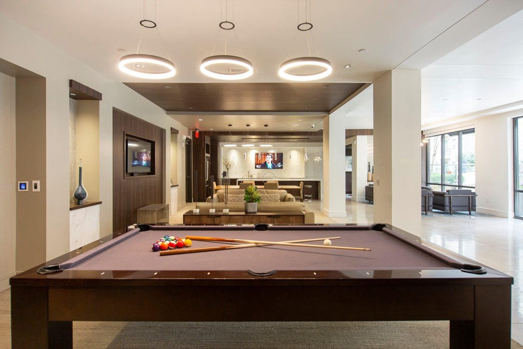 Atlanta Apartments - Arabelle Perimeter - clubhouse pool table