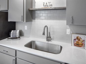 19500 Hidden Springs Road Studio-3 Beds Apartment for Rent - Photo Gallery 3