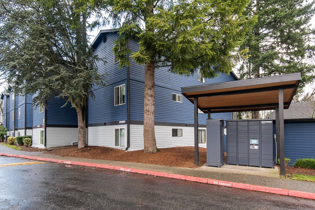 the building where the hotel is located