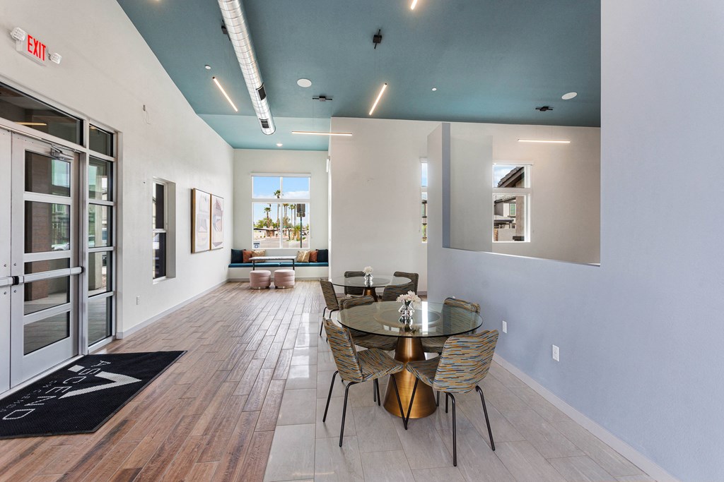 Obsidian On Glendale