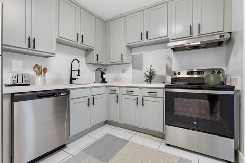 2375 NE 173Rd St 1-2 Beds Apartment for Rent