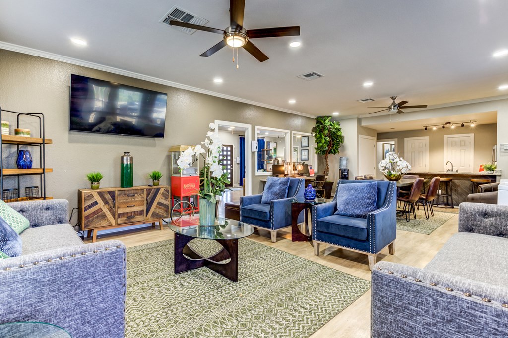 Resident clubhouse at Artisan West apartments – Houston near Westchase and Alief