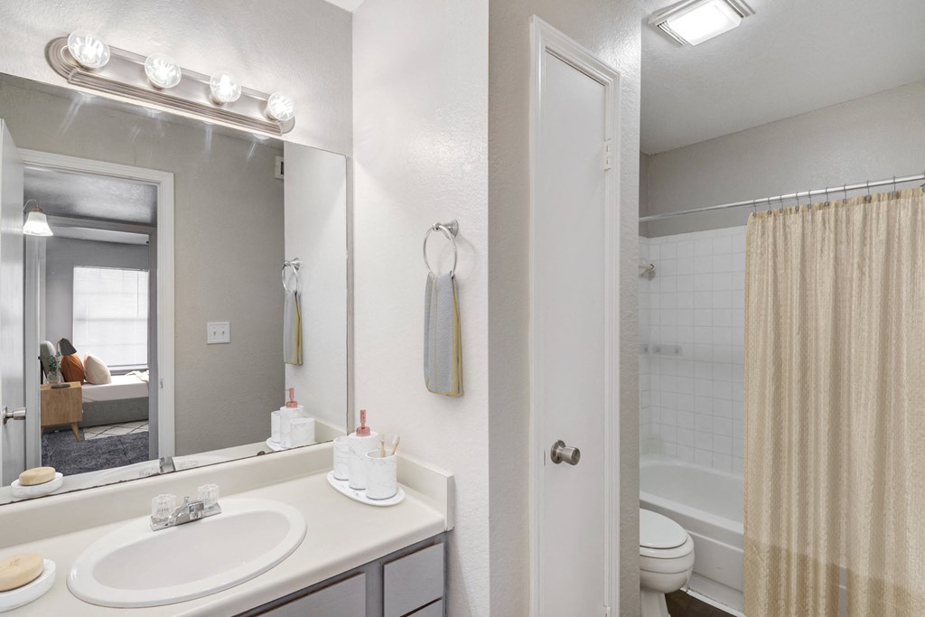 Fountainhead Apartments, 9821 Wornall Road, Kansas City, MO RentCafe