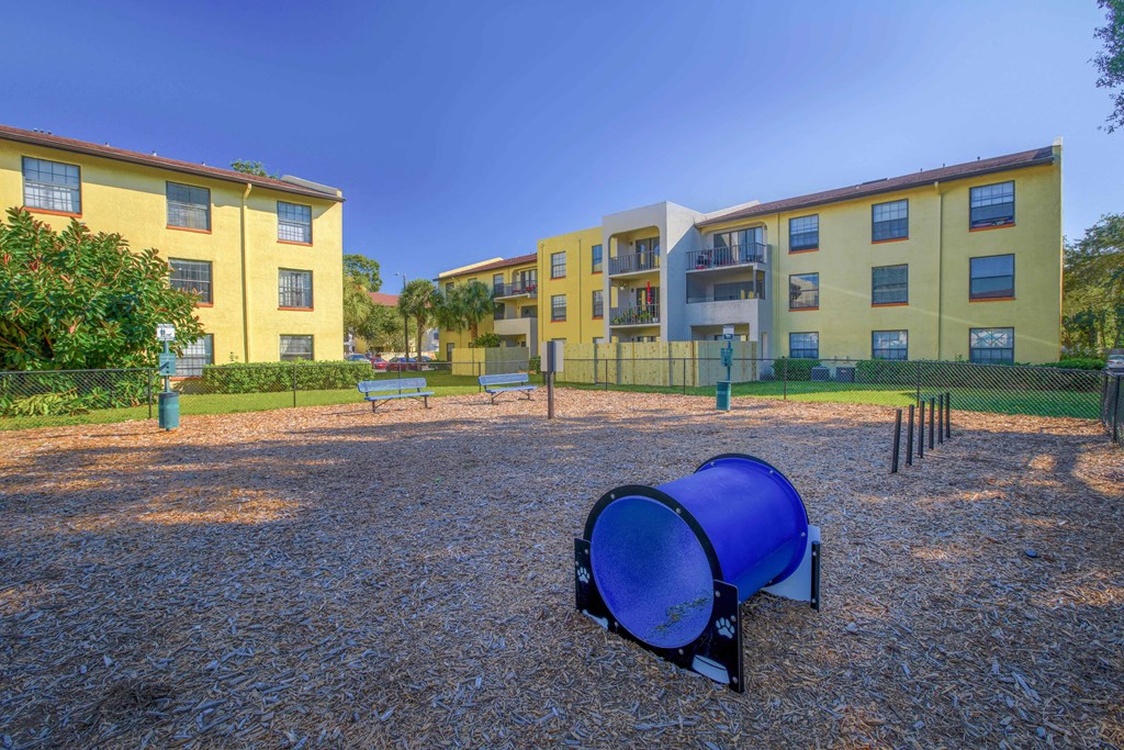 Pet-friendly fenced bark park at Belara Lakes apartment community in Tampa’s Egypt Lake / Lowry Park area