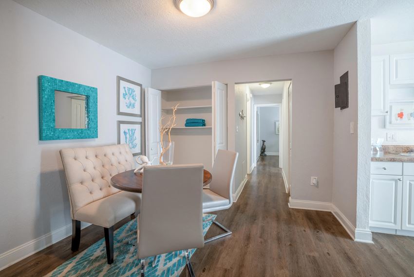 Belara Lakes Apartments in Tampa Florida photo of dining room - Photo Gallery