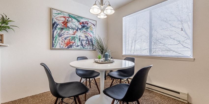 Dining Nook - Photo Gallery