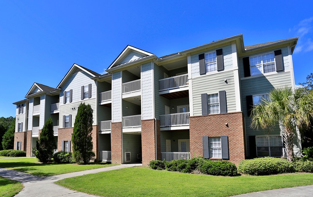 a picture of an apartment building