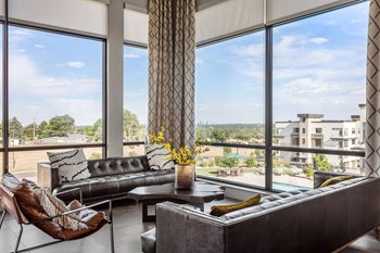 Clubhouse Lounge - Photo Gallery 21