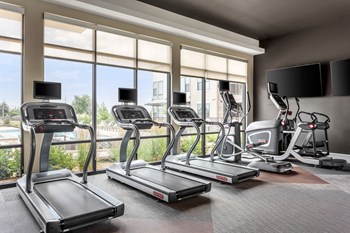 Gateway Fitness Center Cardio Equipment - Photo Gallery 18