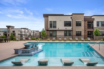 Gateway pool loungers