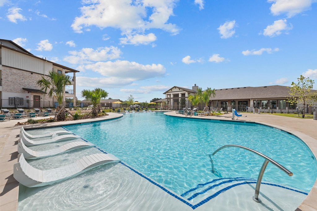 the pool at the preserve at polo ridge apartments in