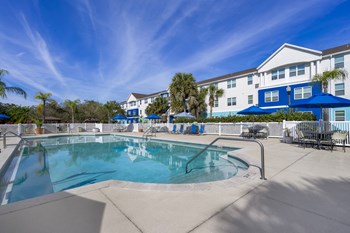 Lexington Club apartments in Clearwater, FL photo of pool - Photo Gallery 10