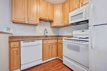 1756 Carmel Dr. 1-2 Beds Apartment for Rent - Photo Gallery 2