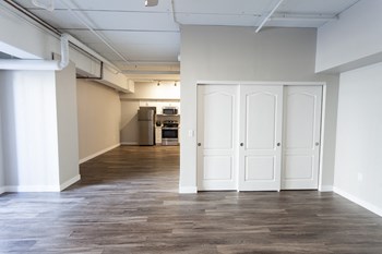 Open floor plan - Photo Gallery 5