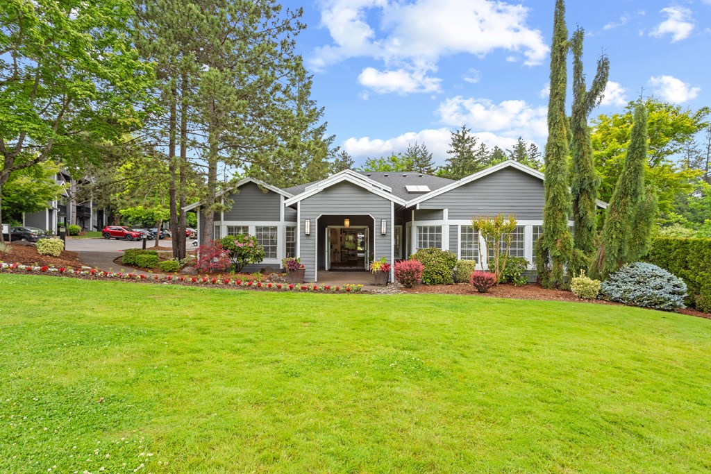 Green Outdoor Spaces at Cedar Crest, Beaverton, Oregon