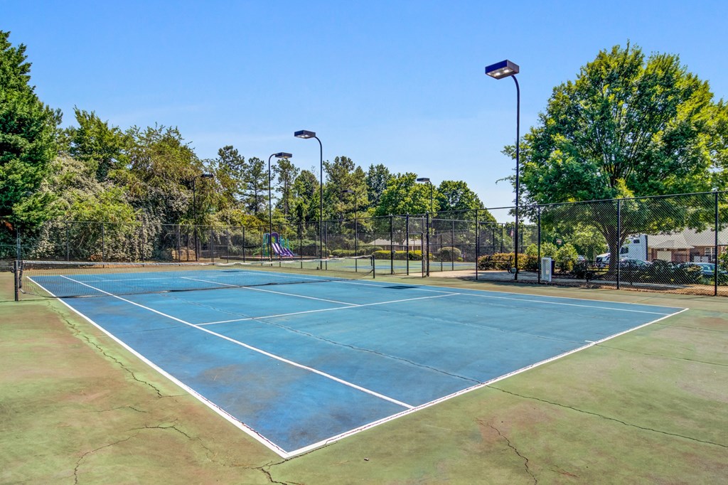 the tennis court at the preserve at ballantyne commons