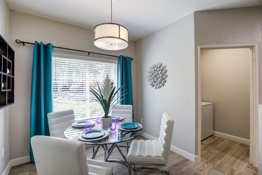 Dining Room - Photo Gallery