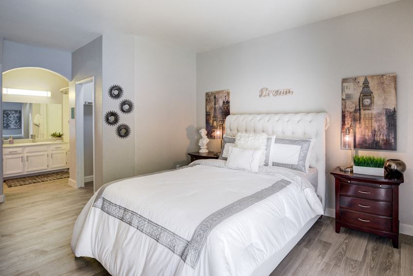 Spacious Bedroom - Photo Gallery
