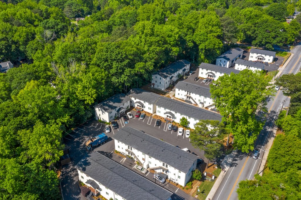Collier Flats Atlanta GA apartment photo of  aerial view  of community