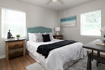 Staged Bedroom - Photo Gallery 4