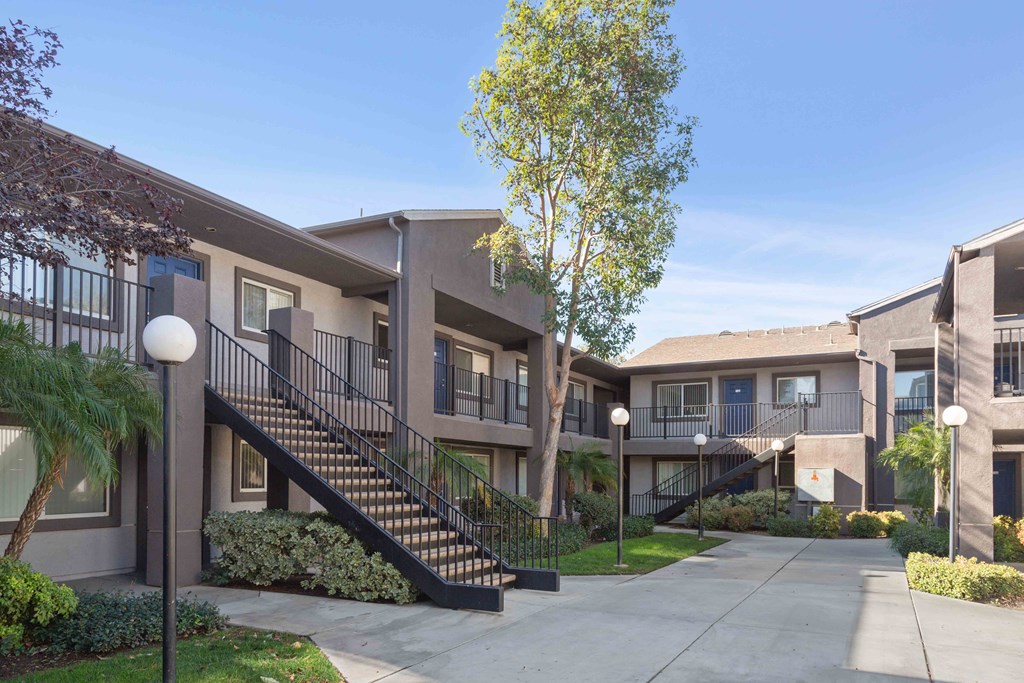 courtyard view of cranford court
