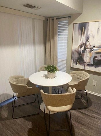 Forest Glen Apartments