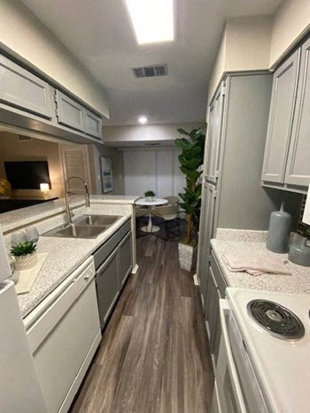 Forest Glen Apartments