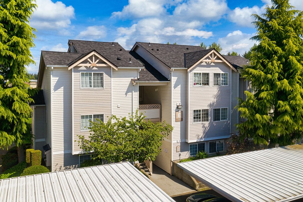 Modern Apartments in Puyallup - One Canyon Place - Three Level Apartment Community