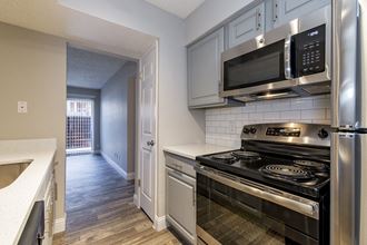 711 Trinity Circle 1-2 Beds Apartment for Rent - Photo Gallery