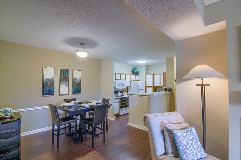 Enclave At Wolfchase Apartments, 1810 W Wolfchase Circle, Cordova, TN