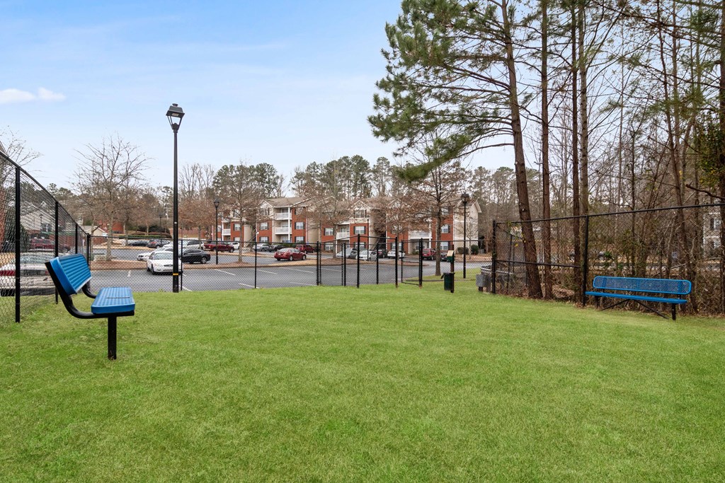Ashford at Spring Lake apartments in Atlanta Georgia photo of dog park