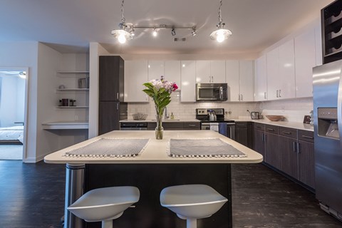 Station R Apartments in Atlanta GA photo of kitchen island