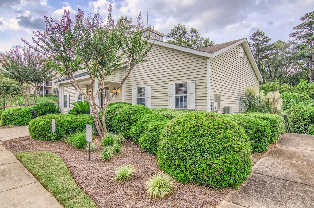 Rutland Place Apartments in Macon Georgia photo of leasing office