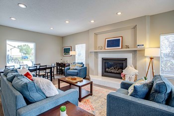 4122 Meadow Parkway 2-3 Beds Apartment for Rent - Photo Gallery 2