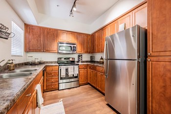 8550 West McDowell Road 1-3 Beds Apartment for Rent - Photo Gallery 4