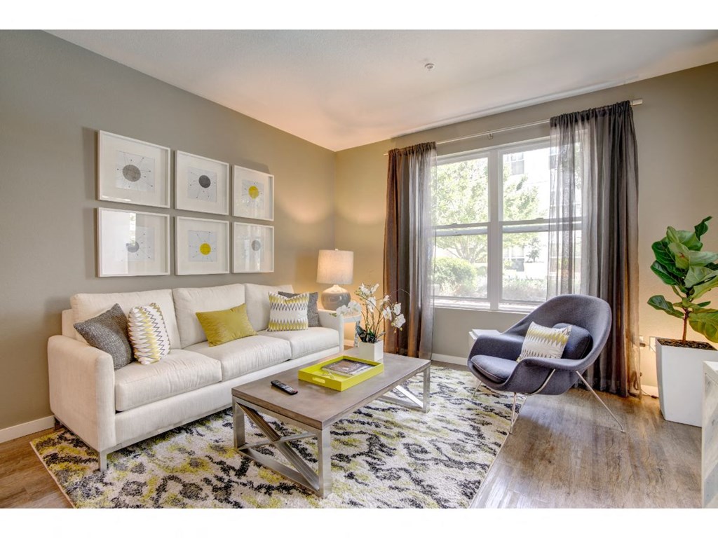 Domus On The Boulevard is a similar property to Rowe At Pear Village located in Mountain View