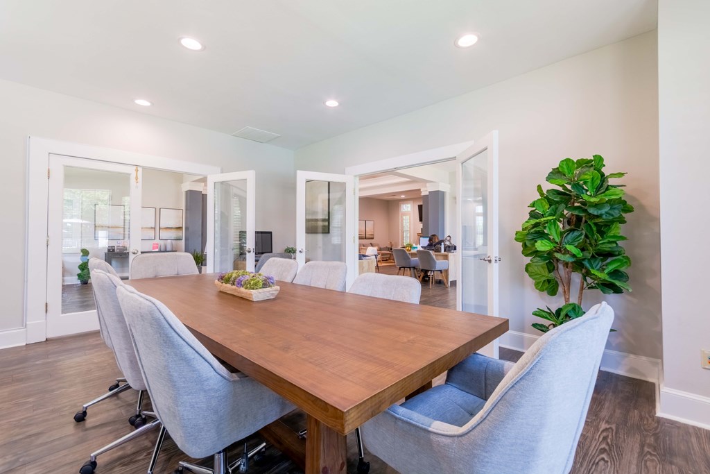 Professional conference room available for residents at Enclave at Wolfchase Apartments – perfect for meetings or remote work.