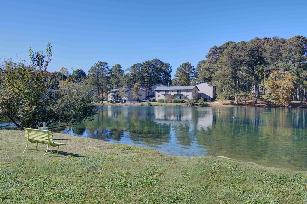 Scenic lakefront view at Estuary apartments in Atlanta, GA 30341, close to Chamblee and Brookhaven.
