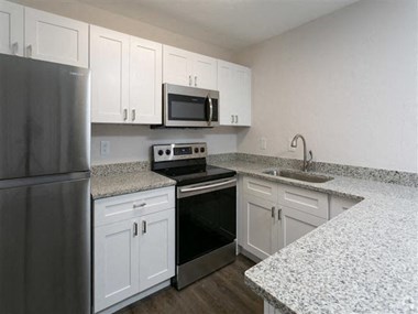 Addison Lane apartments in Gainesville, FL photo of Granite Countertops