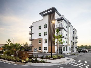Icaria on Pinellas apartments in Tarpon Springs, FL photo of apartment building - Photo Gallery 35