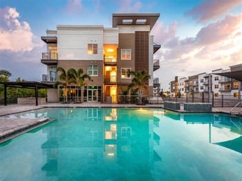 Icaria on Pinellas apartments in Tarpon Springs, FL photo of pool - Photo Gallery 14