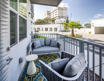 Icaria on Pinellas apartments in Tarpon Springs, FL photo of patio - Photo Gallery 13