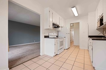 4291 Stevenson Blvd 1-2 Beds Apartment for Rent - Photo Gallery 2