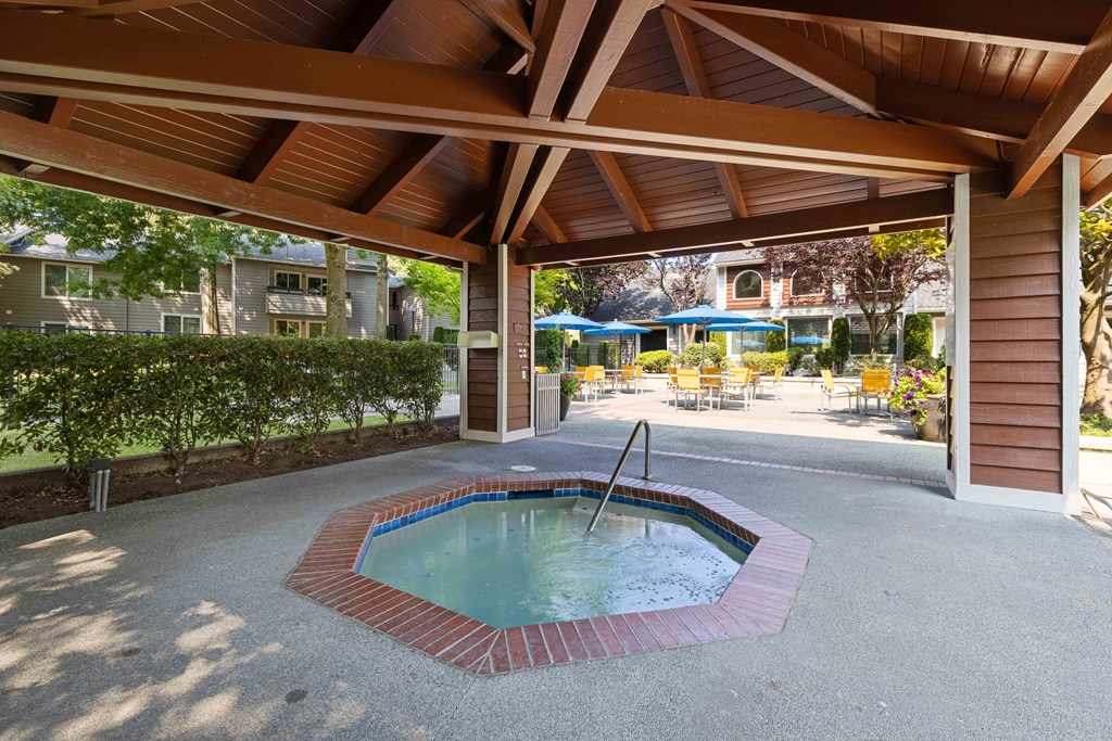 Fultons Crossing Apartments