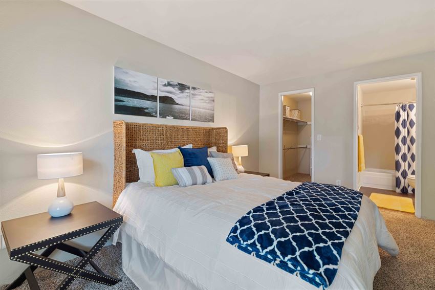 Fultons Crossing Apartments in Everett, WA photo of bedroom - Photo Gallery