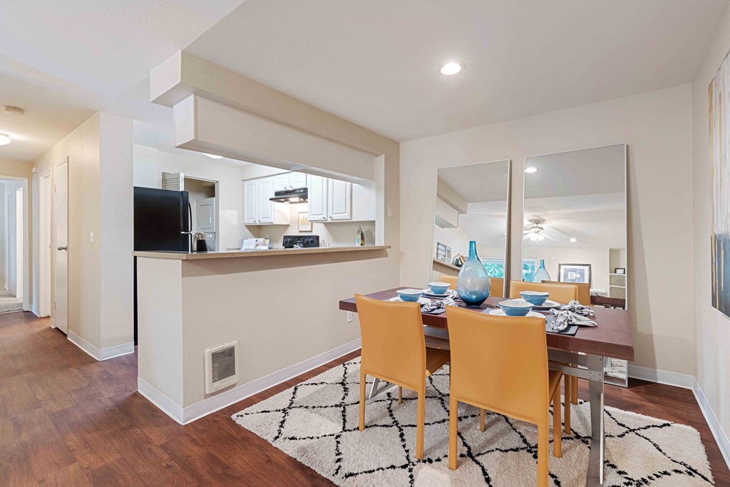 Fultons Crossing Apartments