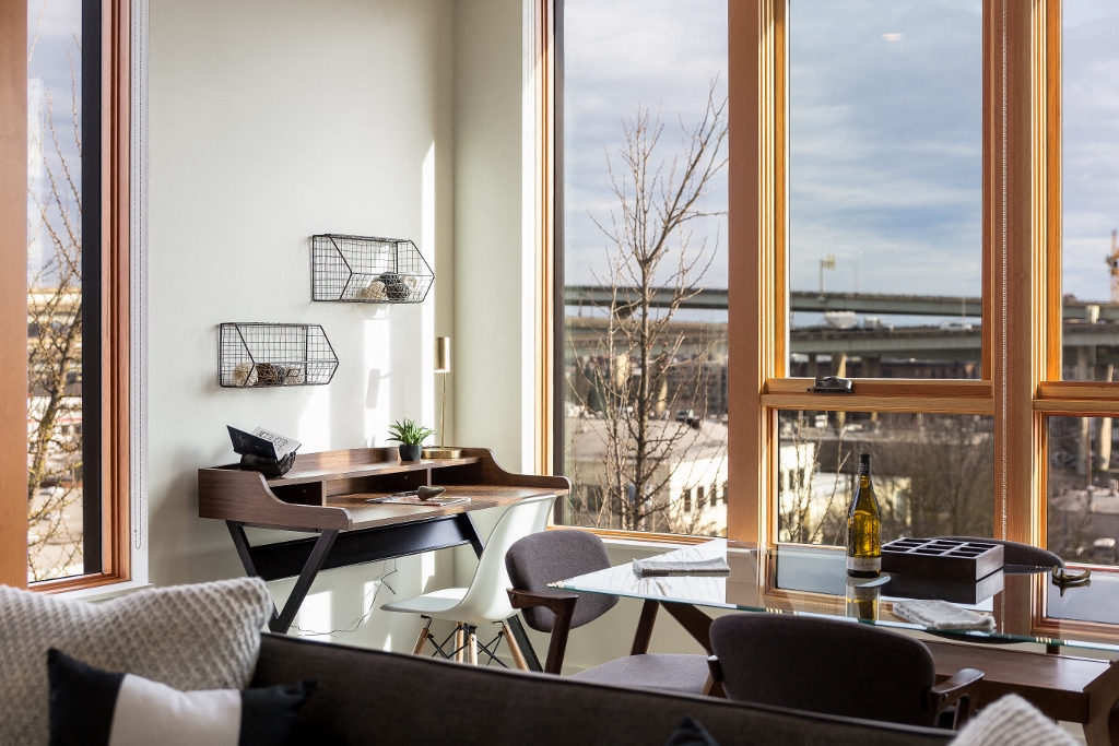 lots of natural light in apartment