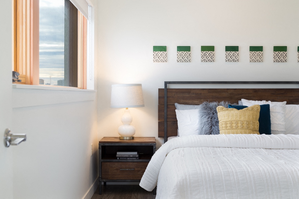 lots of natural light in apartment