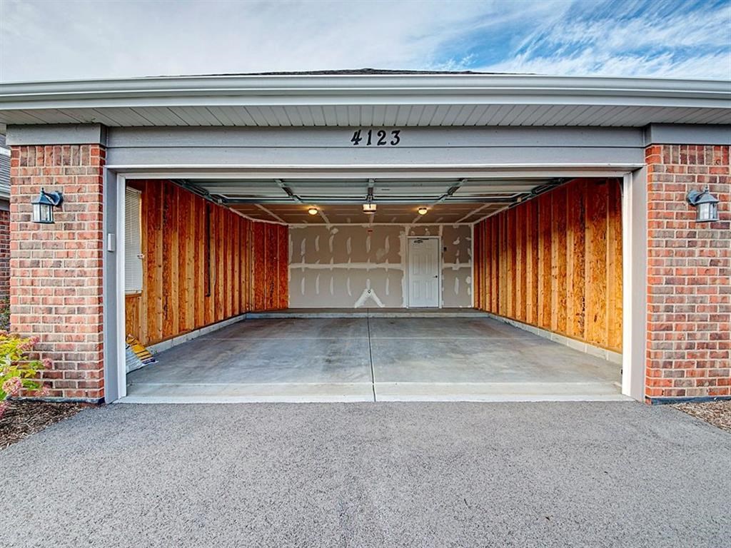 Two Car Garage at Ashwood Place